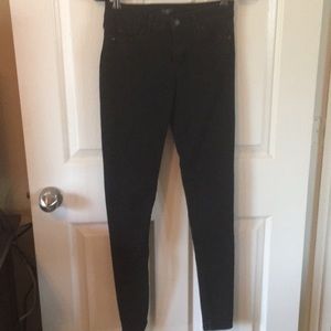 Black skinny jeans